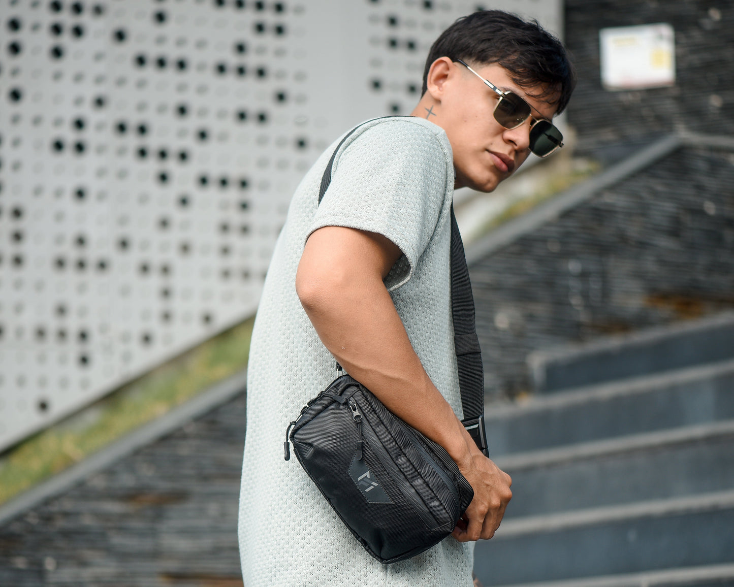 MAGNETIC SIDE BAG